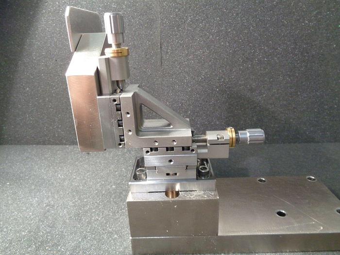Used Newport Model: 461-XYZ-M Crossed-Roller Bearing XYZ Linear Stage, ULTRAlign, 0.5