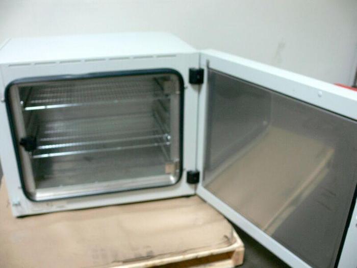 Used Binder 9010-0181 BD 115-UL 100°C Laboratory Microbiological Chamber 4.1 Cu. Ft.