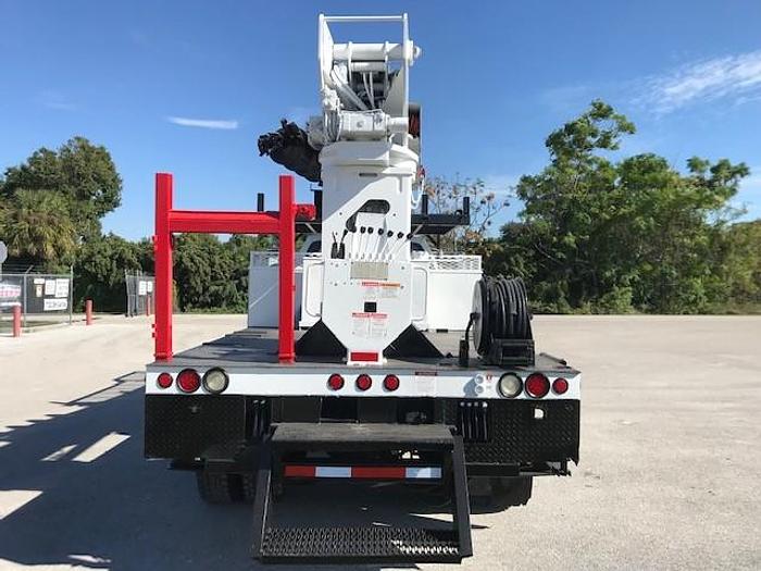 Used 2010 Ford F750 Telelect Commander 4042 Digger Derrick - C76440