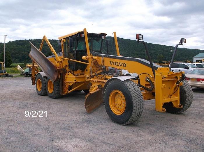 Used 2008 Volvo G946