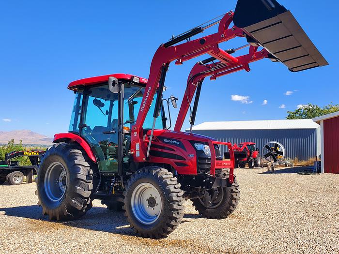 Mahindra 2665ST Tractor w/ Loader ** 2 hrs - Never Used **