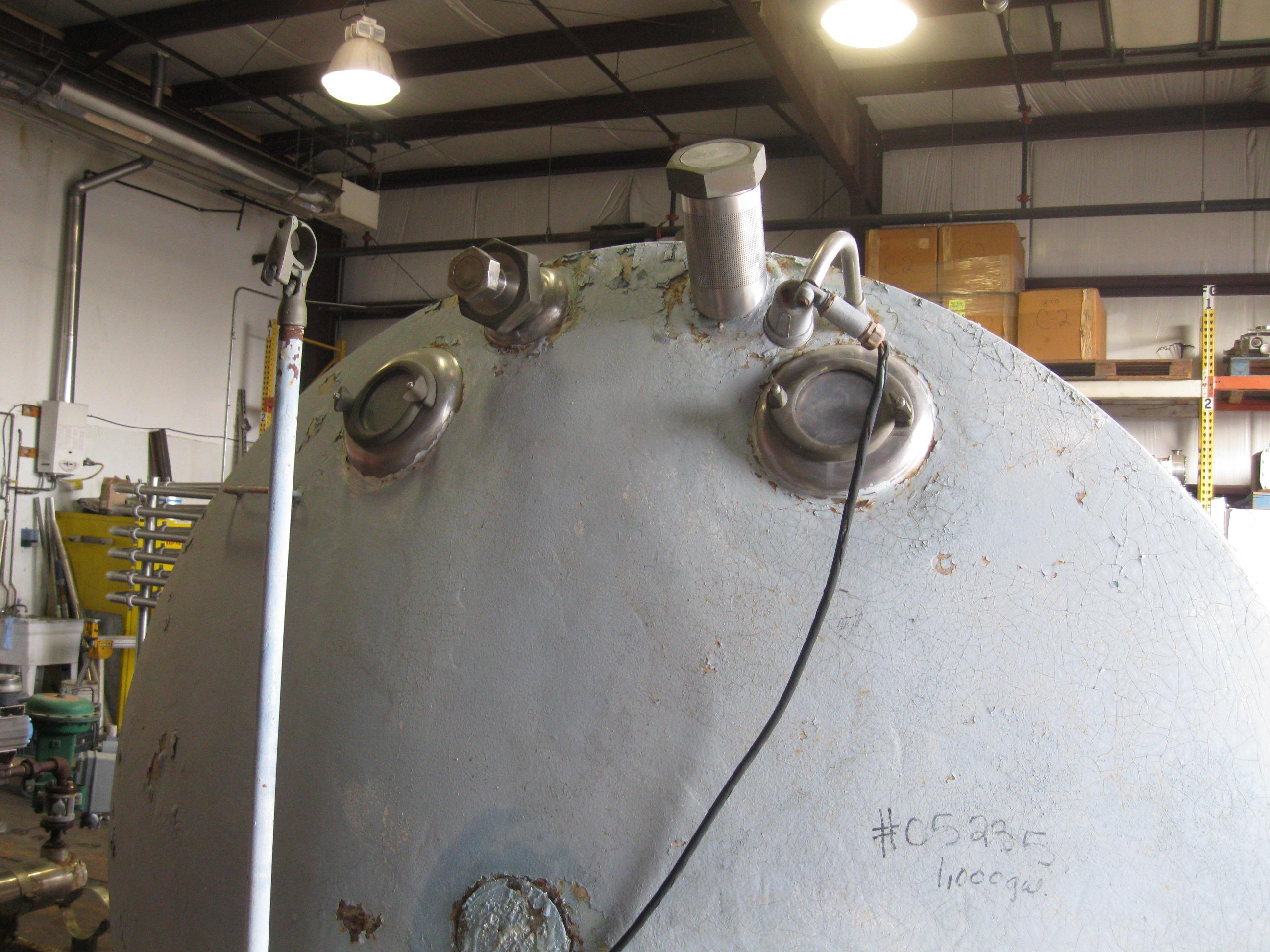 Usado 1000 GALLON BULK TANK WITH JACKET