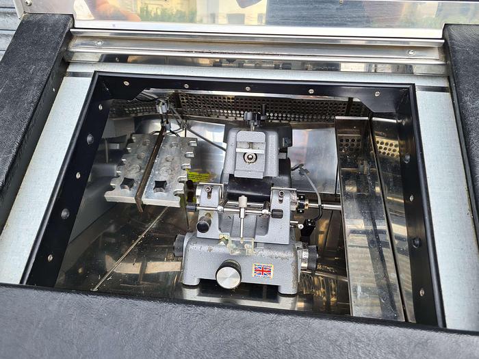 Used Bright OTF Cryostat