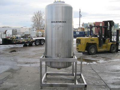 Usado 220 GALLON PRESSURE TANK. MOJONNIER SERIAL 5679