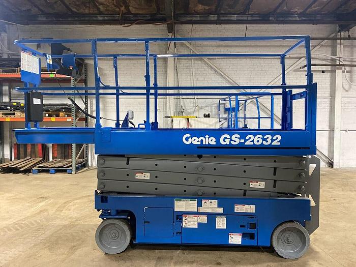 Used 2012 GENIE GS-2632