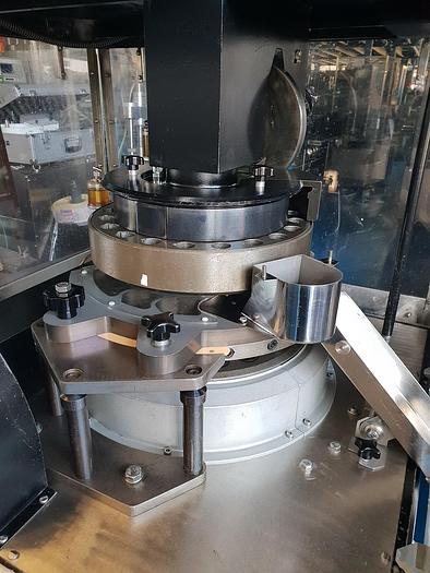 Used Manesty D4 Tablet Press