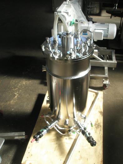 Used Tank, 15 Gallon, 316 Stainless Steel, Jacketed, Agitated, 13" X 32", #L736606