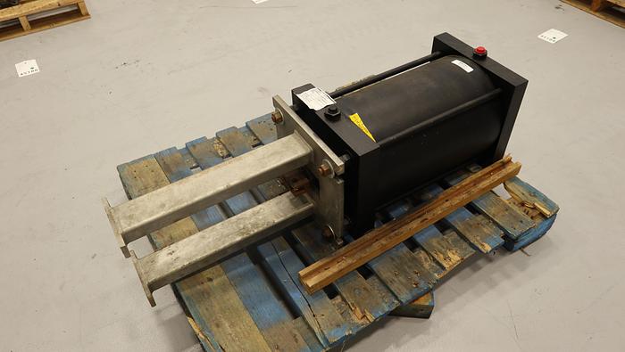 Used Smith Instruments 14" Cylinder Actuator #45106