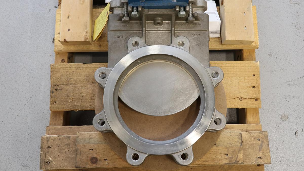 Unused Dezurik 8" Air Operated Knife Gate Valve #47093