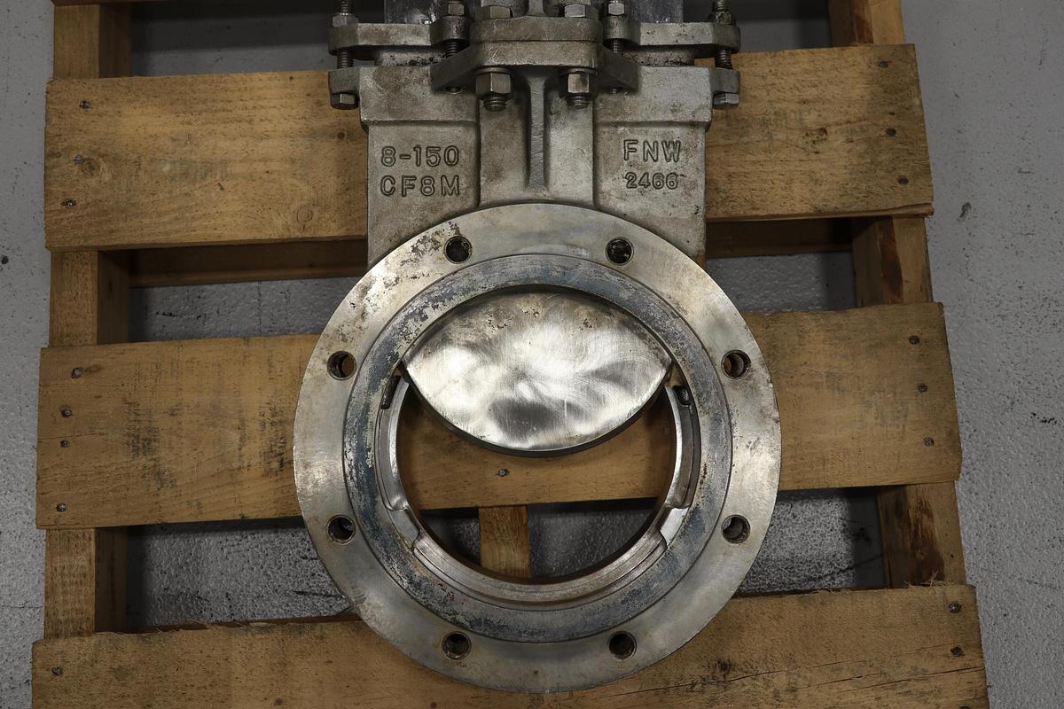 Used FNW 8" Hand Operated Knife Gate Valve #47724