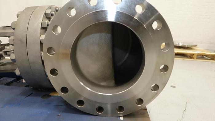 Unused Velan 10" Hand Operated Globe Valve #45910