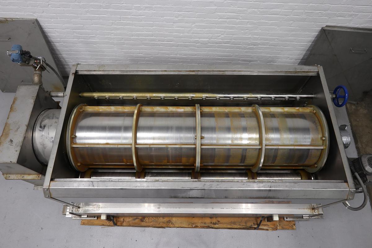 Used FKC Co. RST-S480 X 2000 L Conventional Rotary Screen Thickener #47586