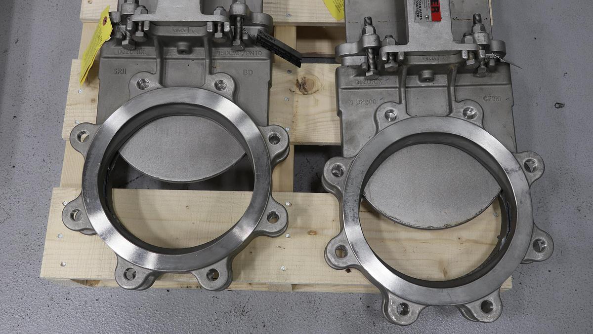 Unused Dezurik 8" Air Operated Knife Gate Valve #47271