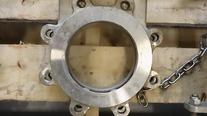 Used Flow Control 6" Hand Operated Knife Gate Valve #45936