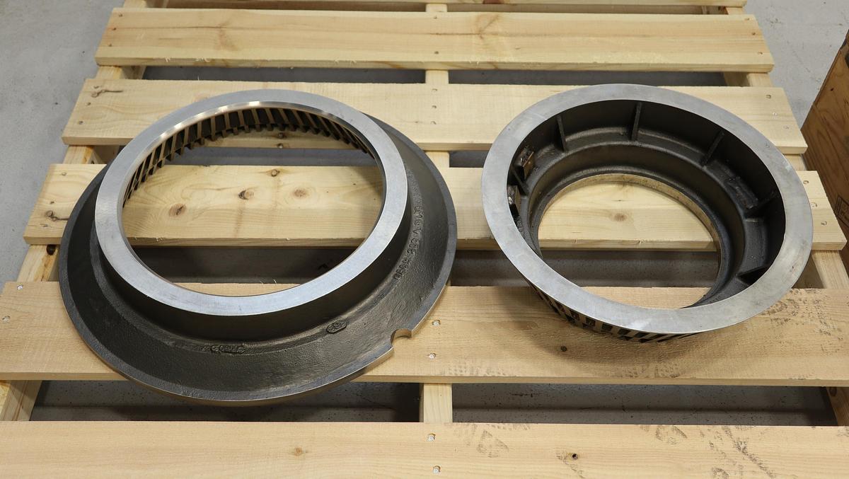 Unused Black Clawson Model 200 Hydraflaker 16/17" Outer & Inner Tackle #46961