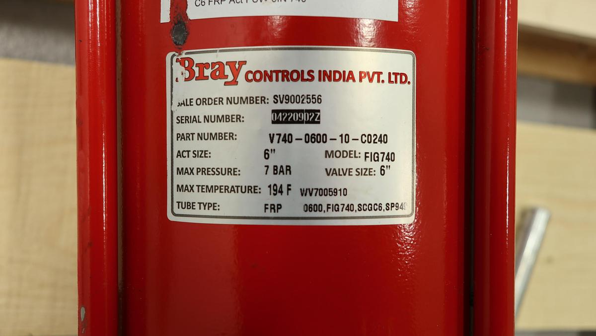 Unused Bray 6" Air Operated Knife Gate Valve #47180