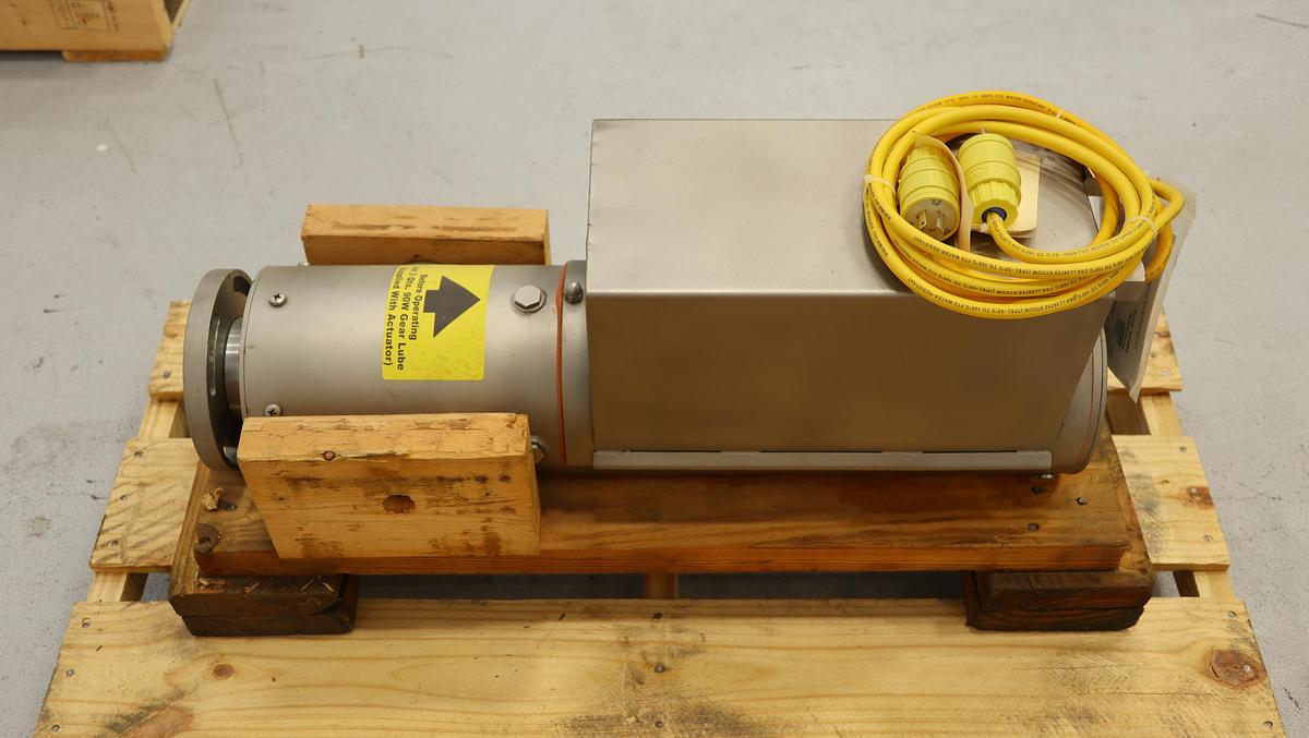 Used CVN Vooner General Morgan (SRA 2000) Shower Oscillator #46998