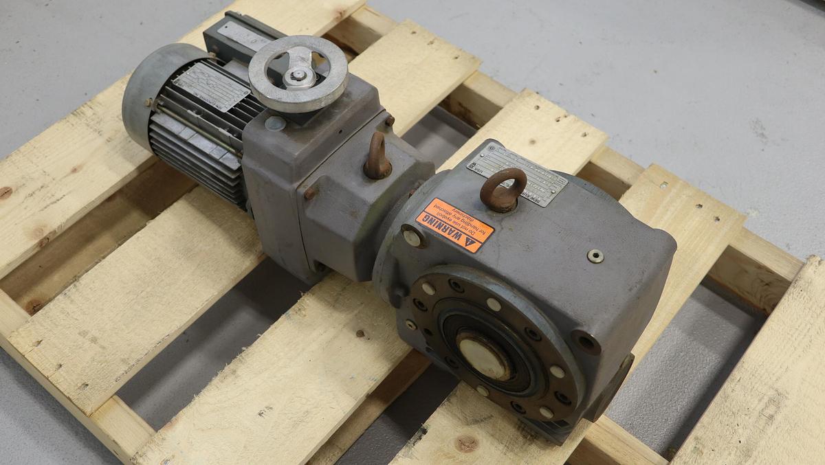 Used Sew EuroDrive Inc. Refiner Set-up Gear Drive & A/C Motor #46651