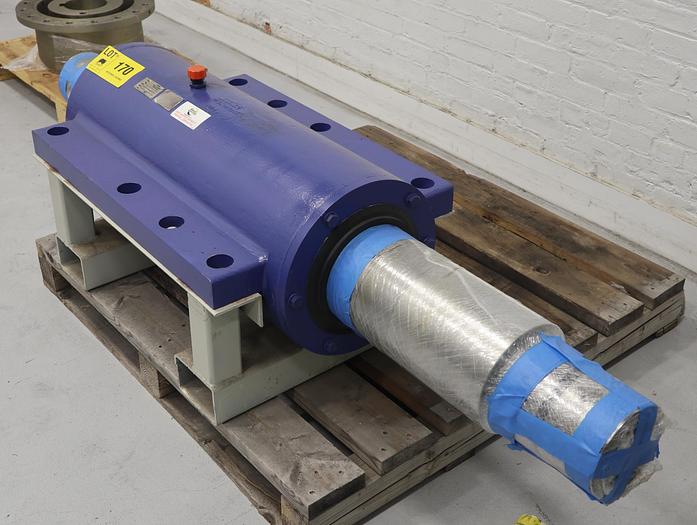 Unused Beloit DD4000 42/46" Refiner Quill #45705