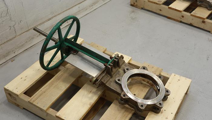 Used Rovalve 8" S20- A Hand Operated Knife Gate Valve #45667