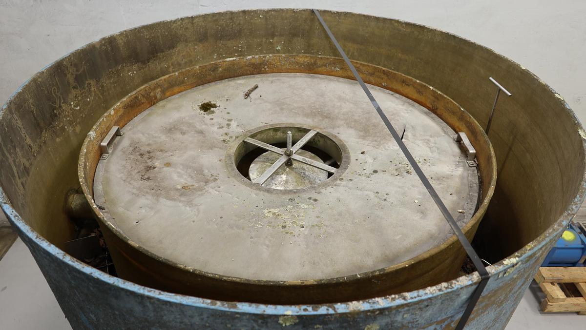 Used Kadant AES 3605-001-002 Gravity Strainer #46535