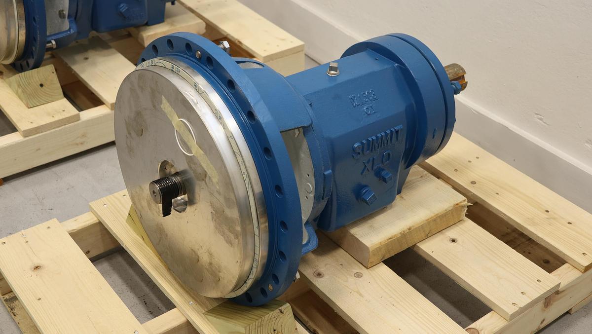 Unused Summit 3196 XLO 15" Pump Power End #47099