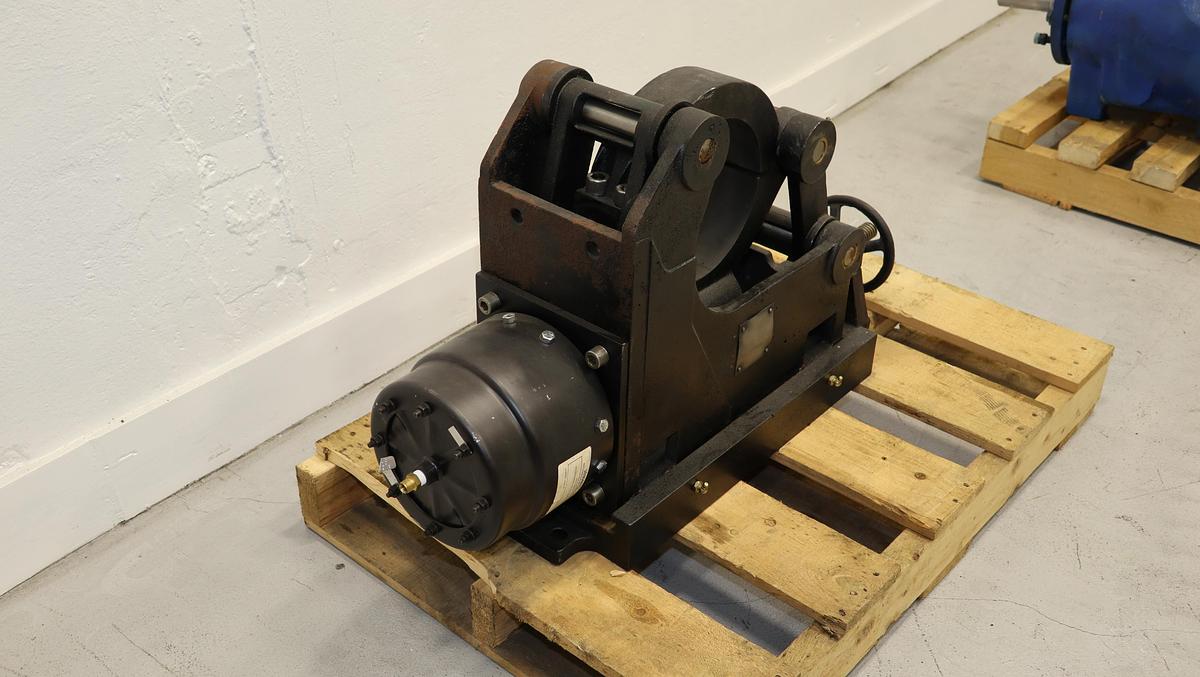 Unused Black Clawson 250CFF Felt Guide #46979