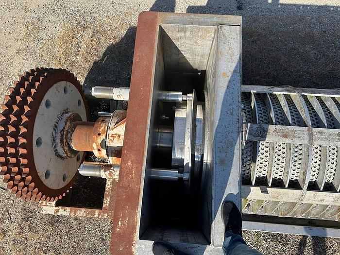 Used FKC SHX-1000 Dewatering Screw Press #32473