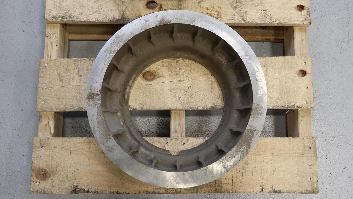 Unused Black Clawson Model 200 Hydraflaker 16" Diameter Inner Tackle #46984