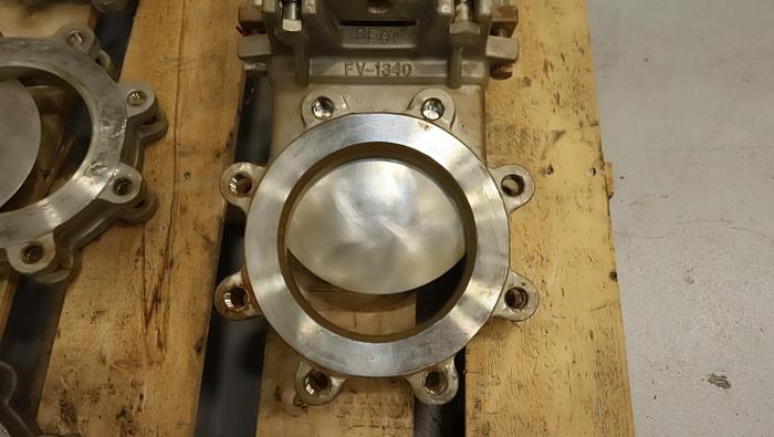 Used Fabri-Valve 6" Hand Operated Knife Gate Valve #46314