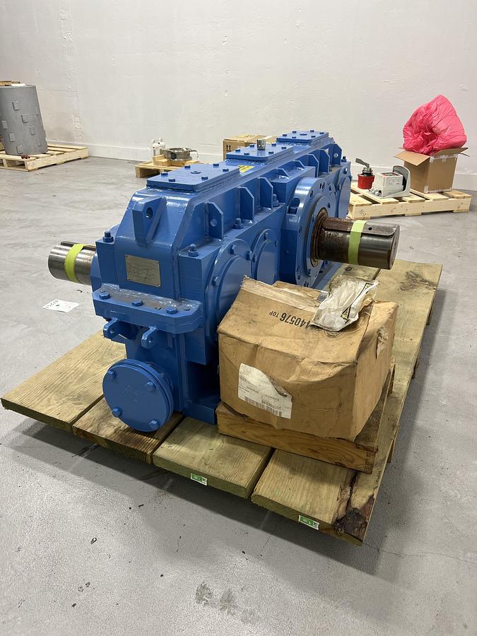 Unused Santasalo Flender SZMP 2600 Gear Drive #47251