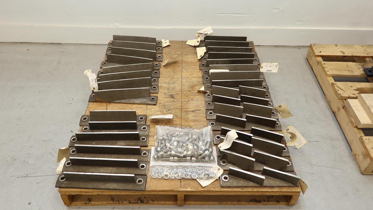 Used Black Clawson Ultra-sorter Size 30 Feeder Vanes #47046