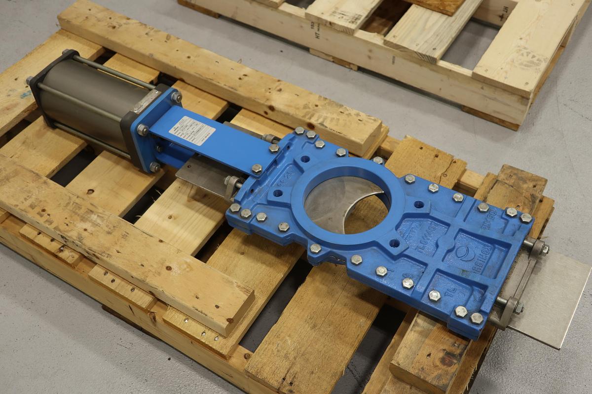 Unused Orbinox 6" Air Operated Thru-Gate Valve #47311