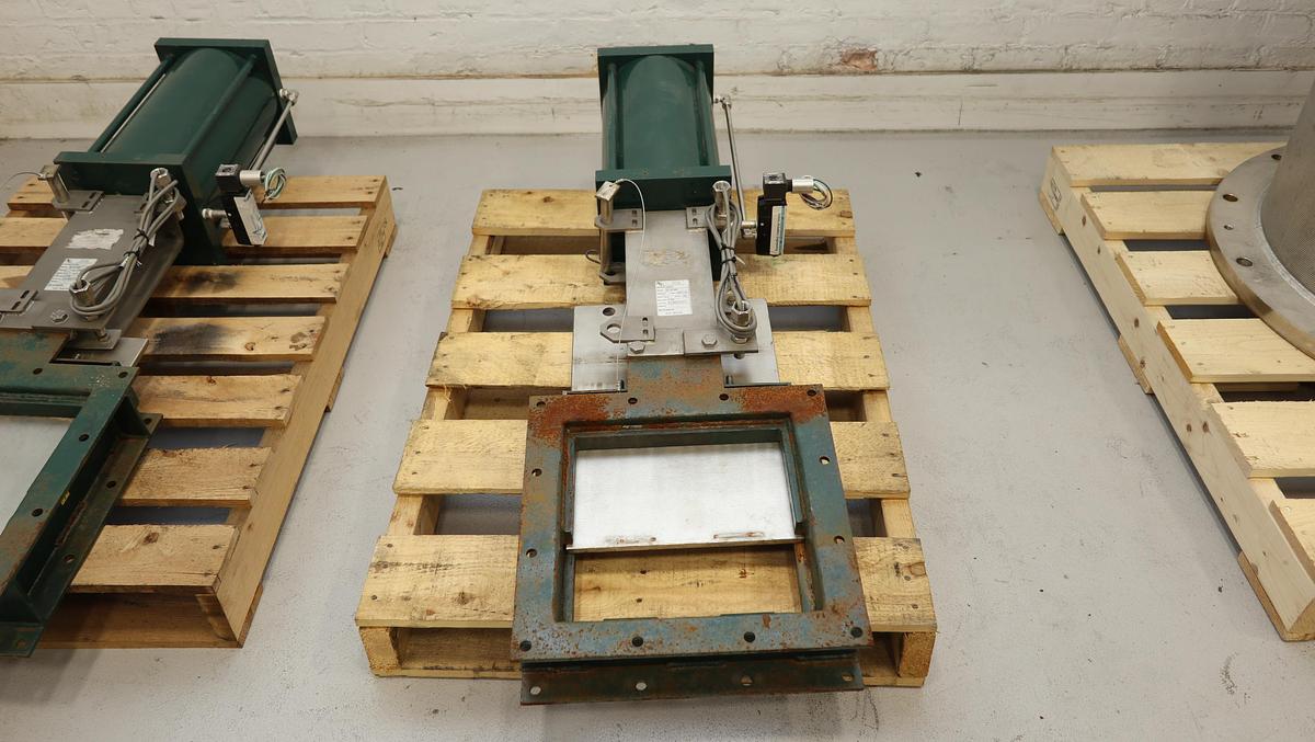 Used American Control Technology 90-2434M 12" Air Operated Knife Gate Valve #46557