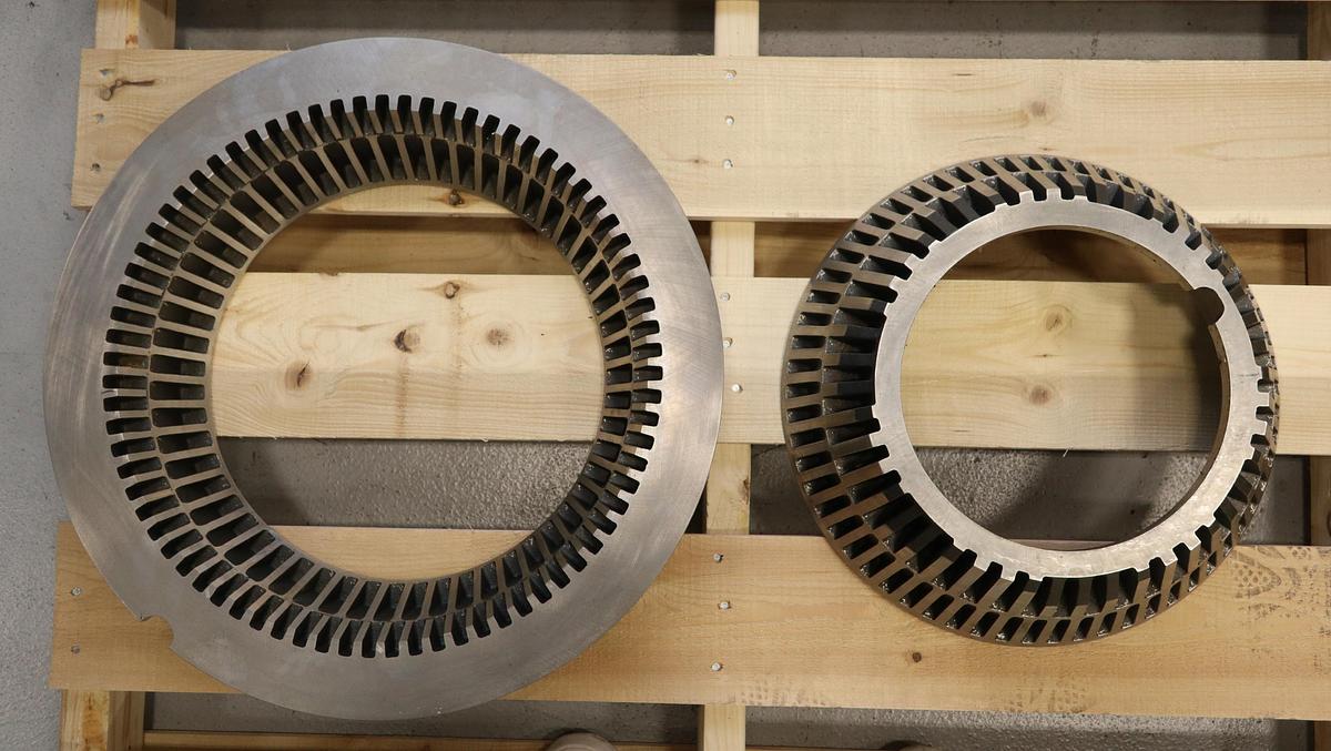 Unused Black Clawson Model 200 Hydraflaker 16/17" Outer & Inner Tackle #46961