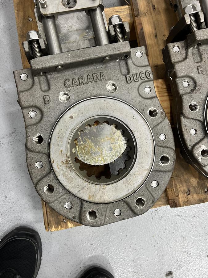 Unused NPV 4" Duco Air Operated Knife Gate Valve #47185