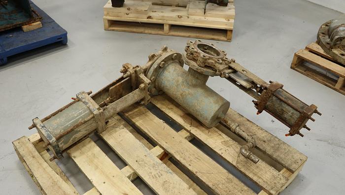 Used Black Clawson UV200 Pressure Screen #44818