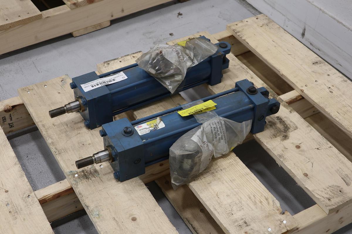 Used Pneumatic Cylinder with 4" Bore & 10" Stroke #47662