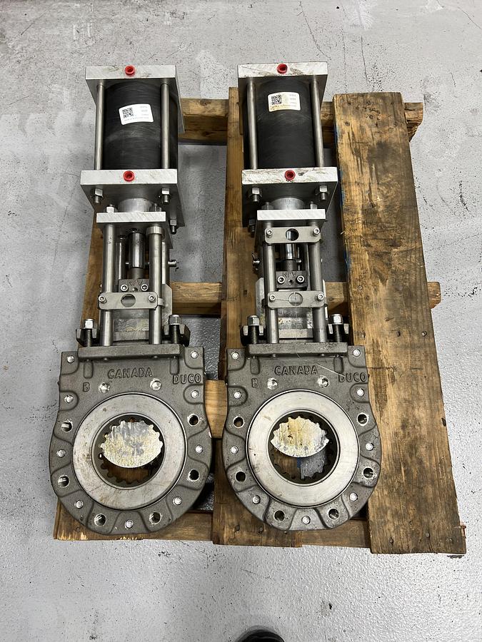 Unused NPV 4" Duco Air Operated Knife Gate Valve #47185