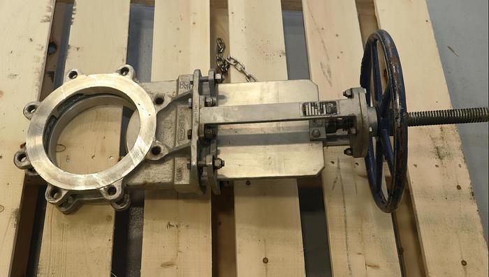 Used Flow Control 8" Hand Operated Knife Gate Valve #45916