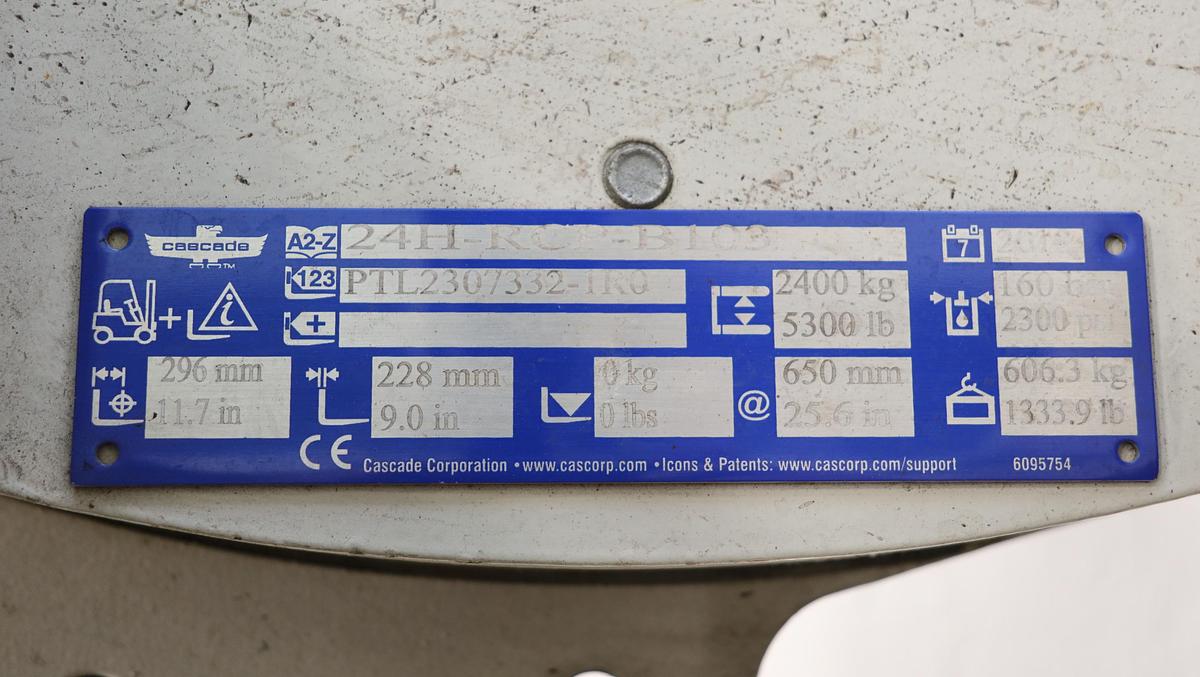 Used Cascade 24H Roll Clamp #46774