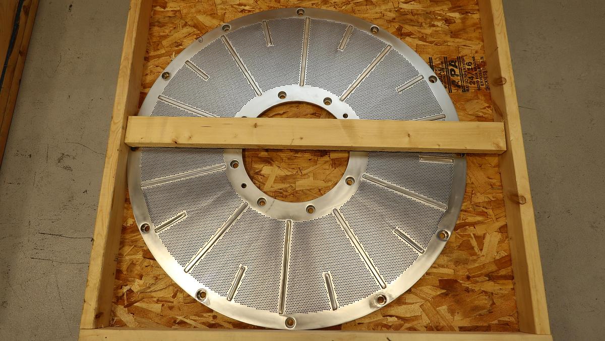 Unused Voith Size 12 Combisorter Extraction Plate #47163