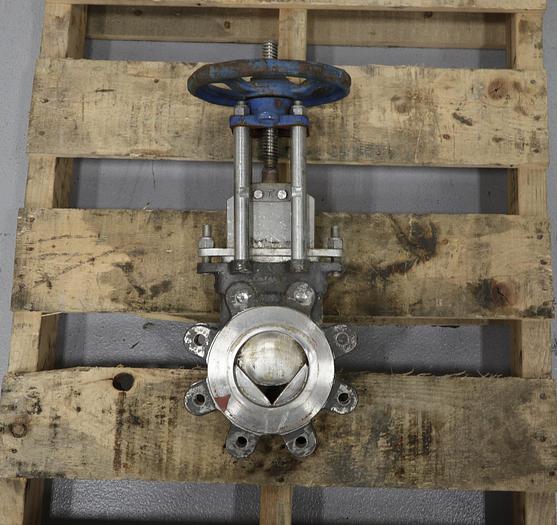 Used Trueline 4” Hand Operated V-Port Knife Gate Valve #45733