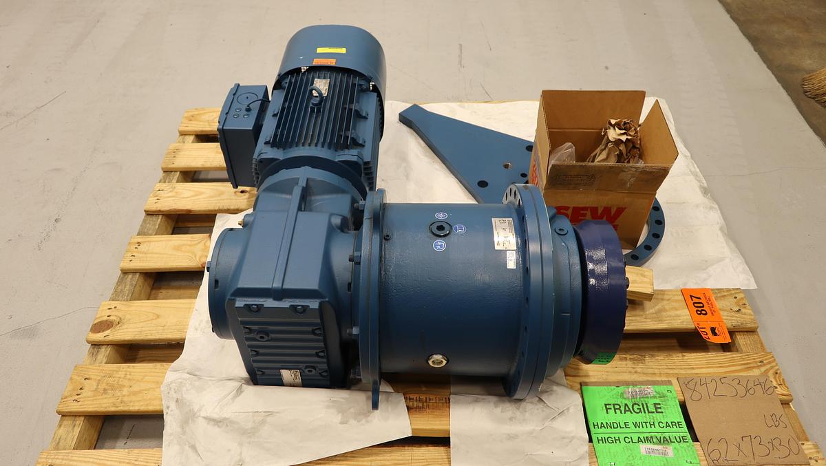 Used Sew-Eurodrive PHF022/T KF97DRN180M4 Gear Drive #47192