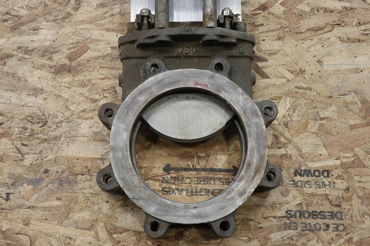 Used North Port Valve 8" Air Operated Knife Gate Valve #47456
