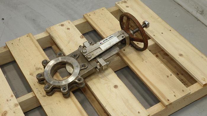 Used 4" Fabri-Valve Hand Operated Knife Gate Valve #45084
