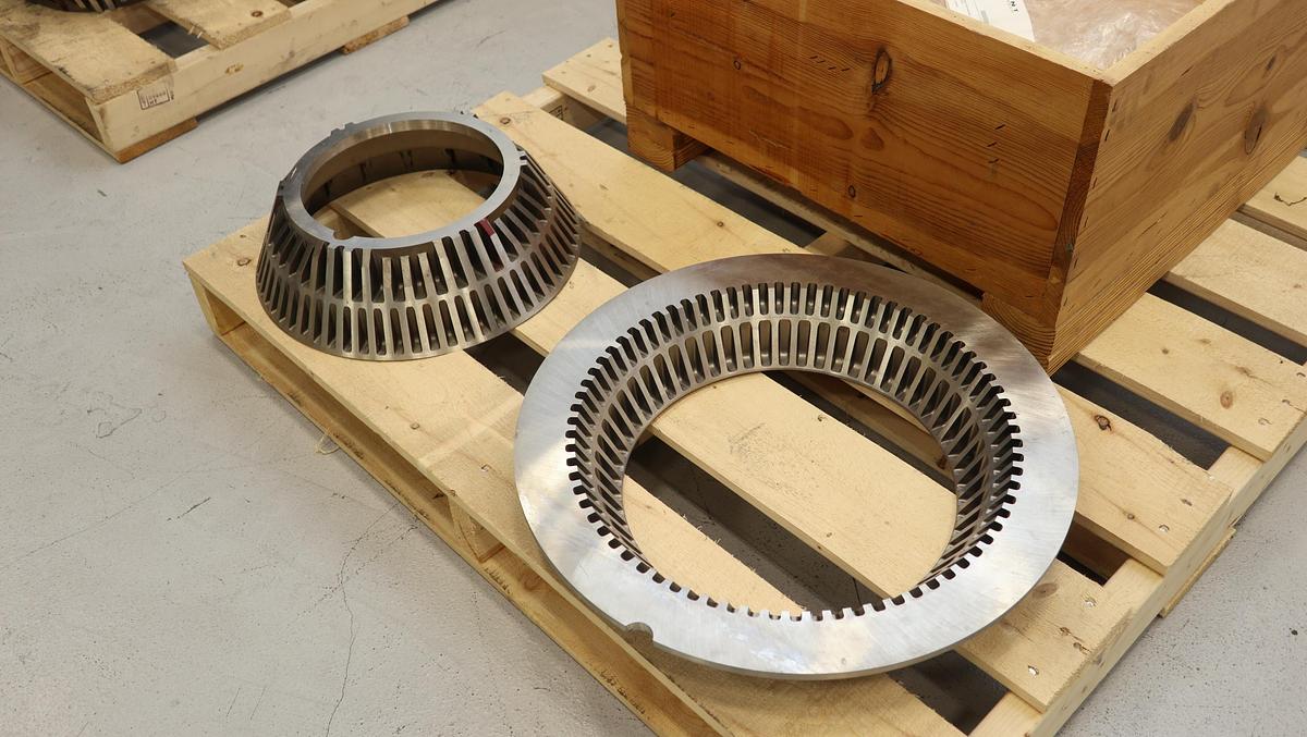 Unused Black Clawson Model 200 Hydraflaker 16/17" Diameter Outer & Inner Tackle #46983