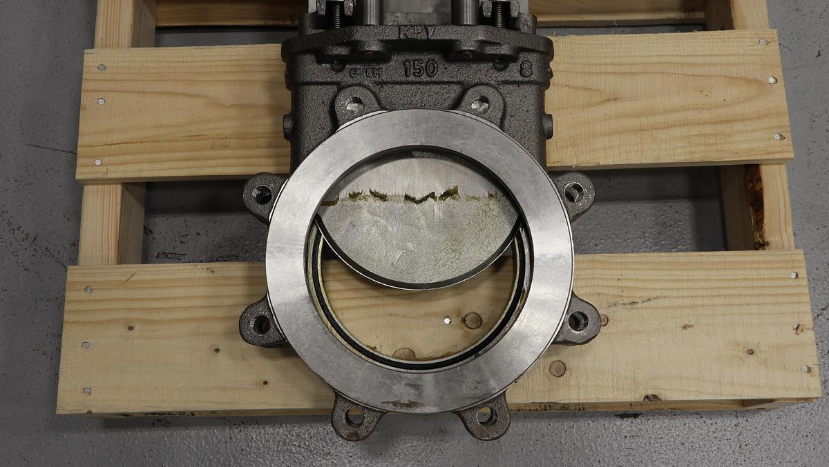 Unused North Port Valves 8" Air Operated Knife Gate Valve #47266