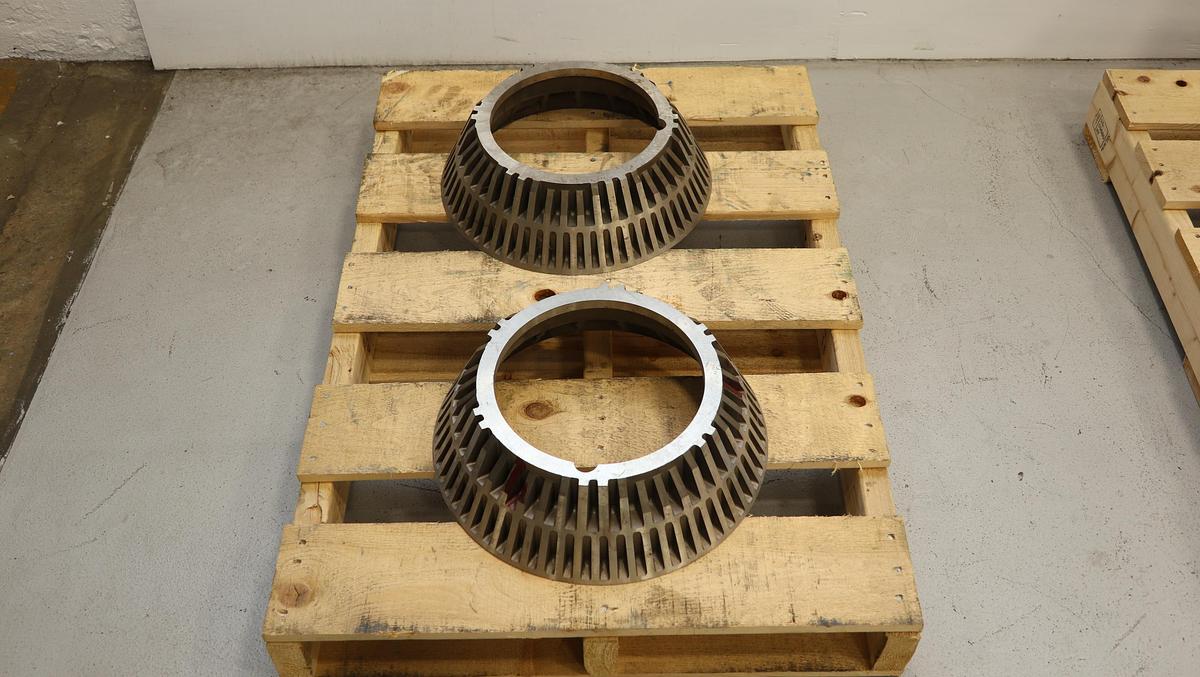 Unused Black Clawson Model 200 Hydraflaker 16" Diameter Inner Tackle #46984