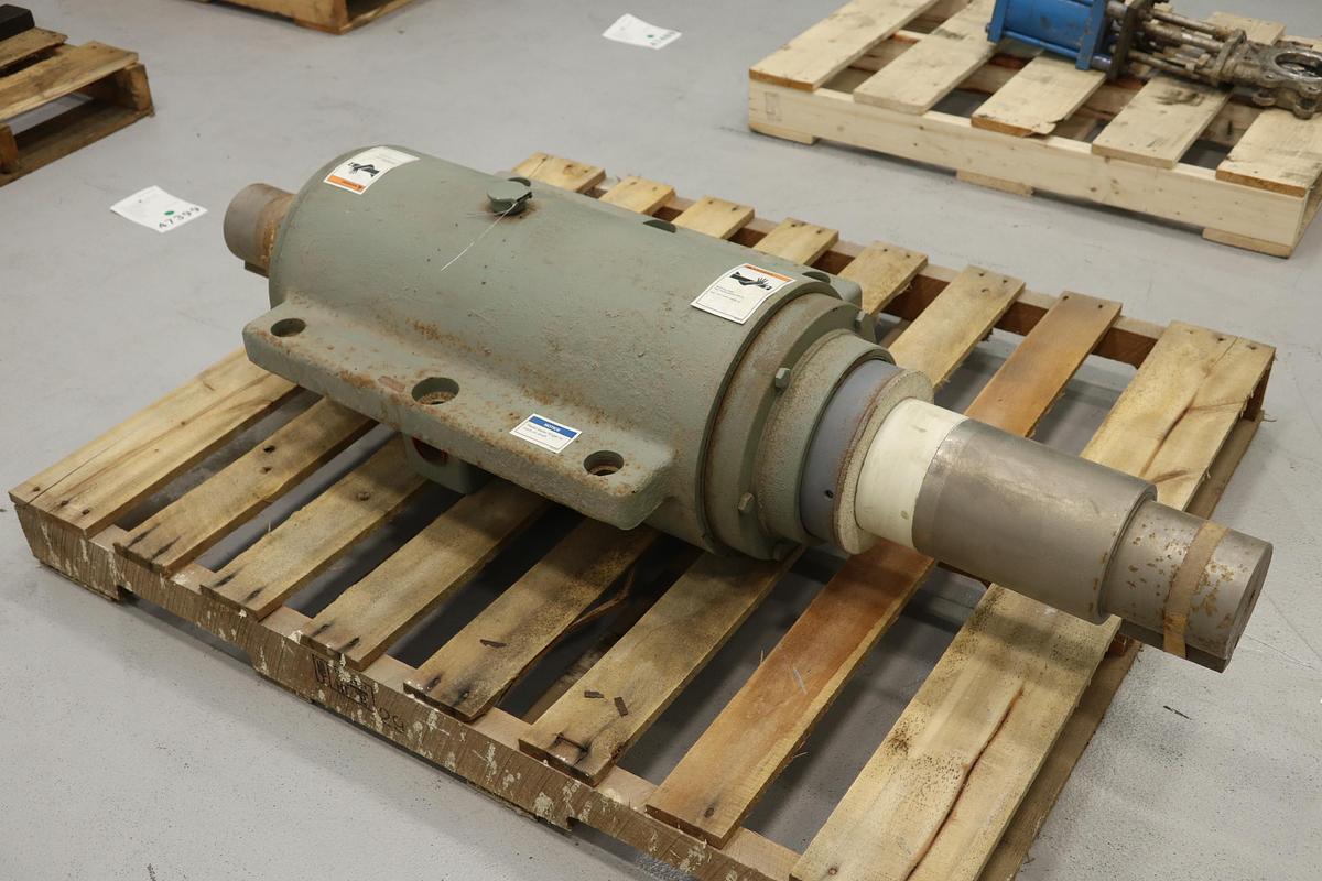 Unused Beloit DD4000 26/30 Refiner Quill #47402